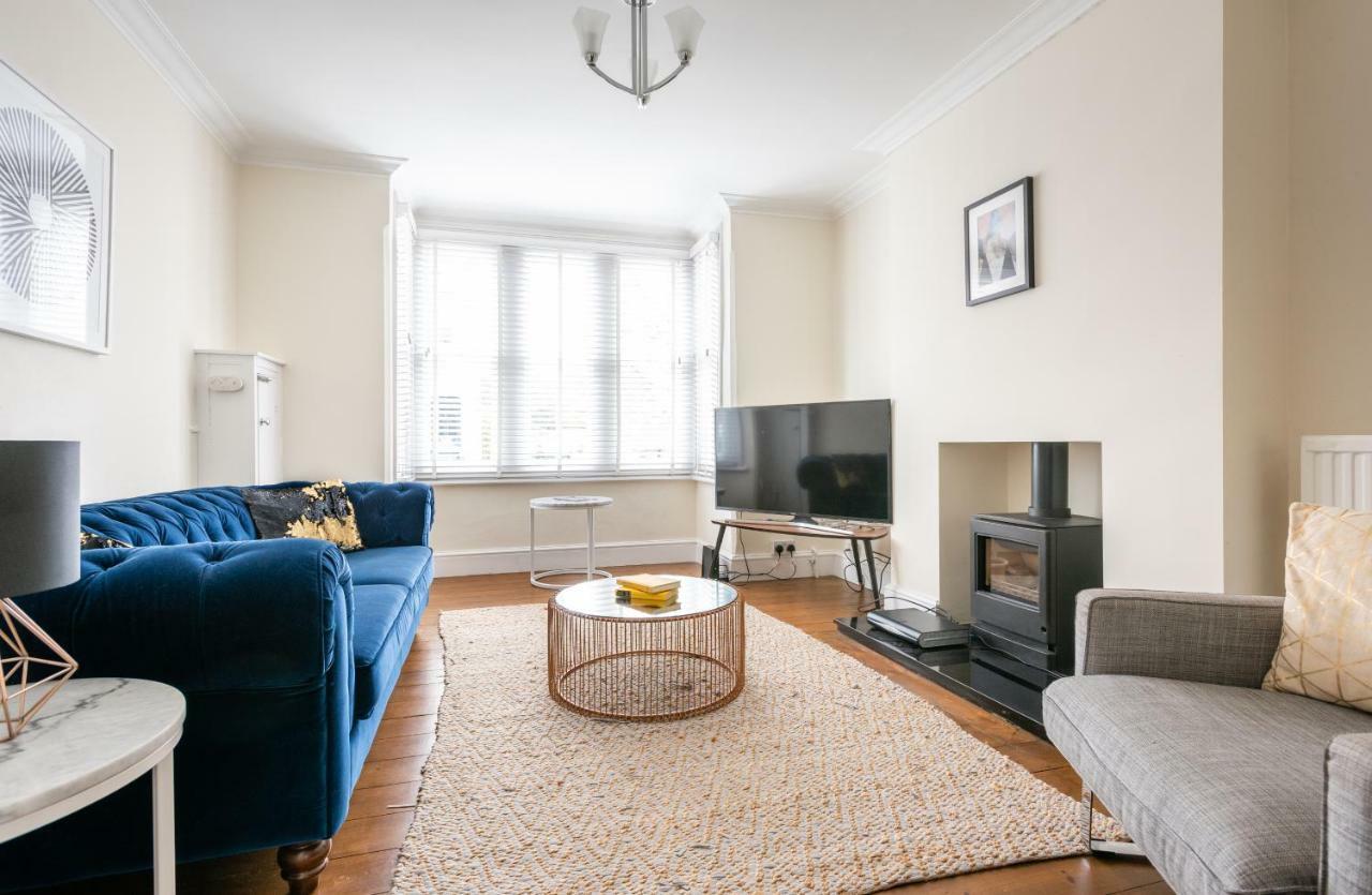 The Canary Way - Contemporary 4Bdr Home With Parking أكسفورد المظهر الخارجي الصورة