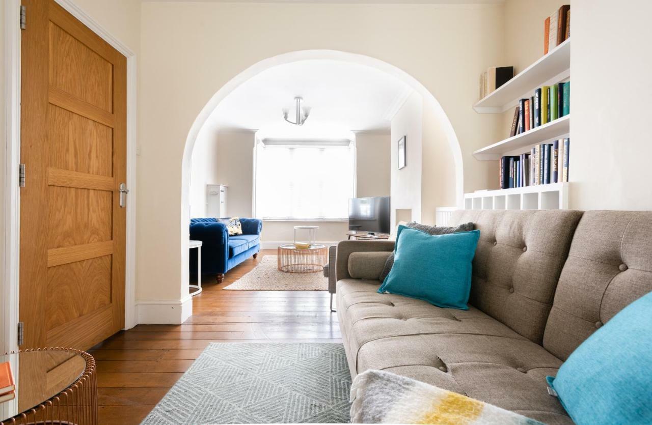 The Canary Way - Contemporary 4Bdr Home With Parking أكسفورد المظهر الخارجي الصورة