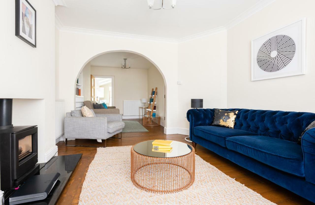 The Canary Way - Contemporary 4Bdr Home With Parking أكسفورد المظهر الخارجي الصورة